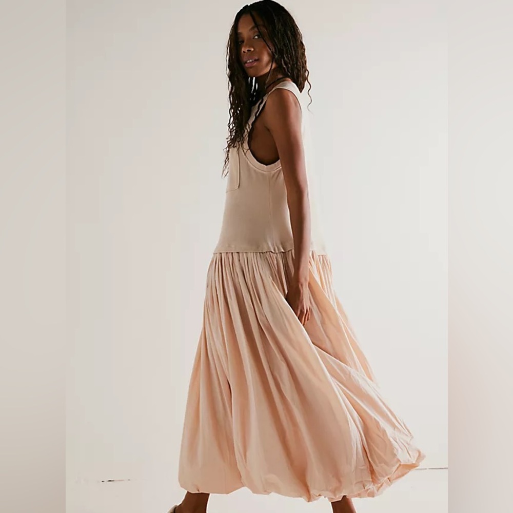 Calla Lilly Dress - Picture 2 of 7